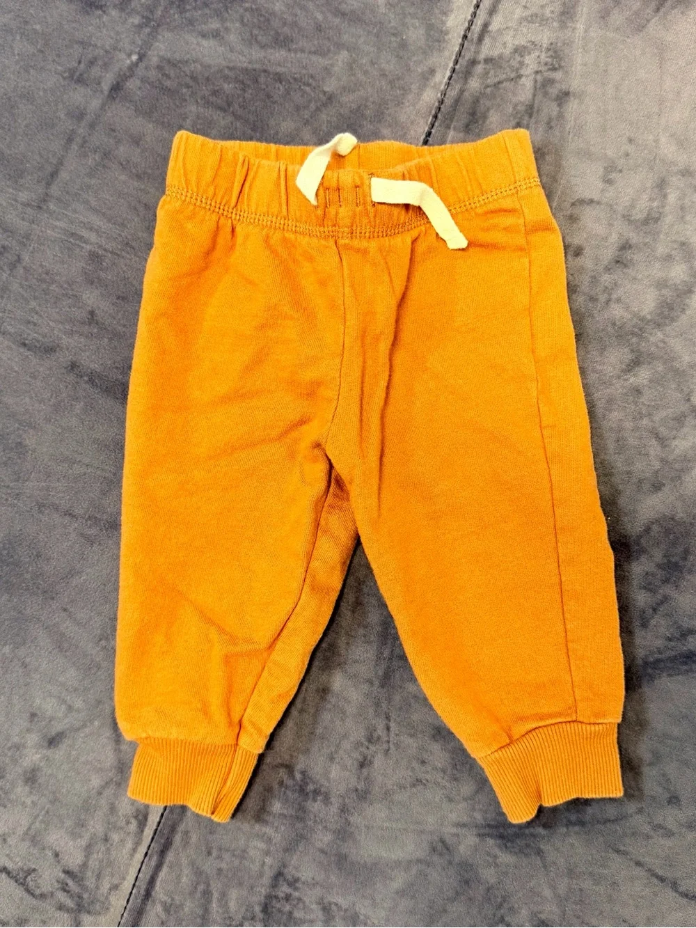 Carter’s ▪️Cozy Jogger Pants ▪️ Size 6M